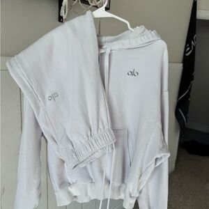 ALO Yoga White Hoodie and Sweatpants Set